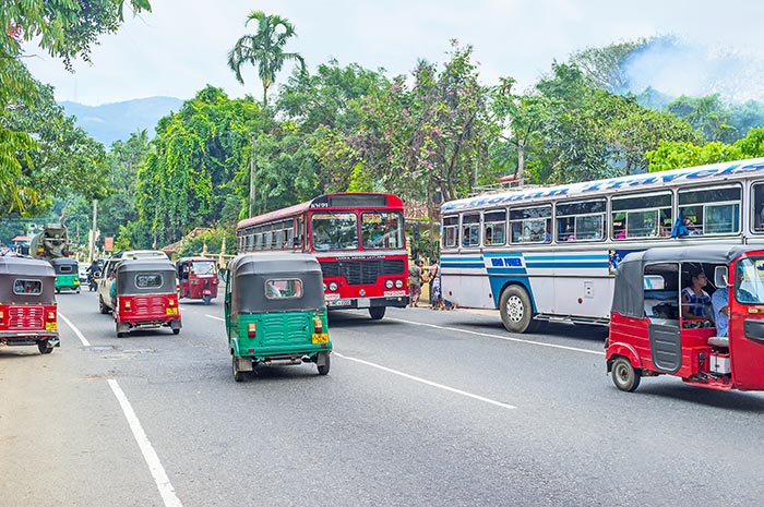 En voiture ou taxi de Colombo à Kandy