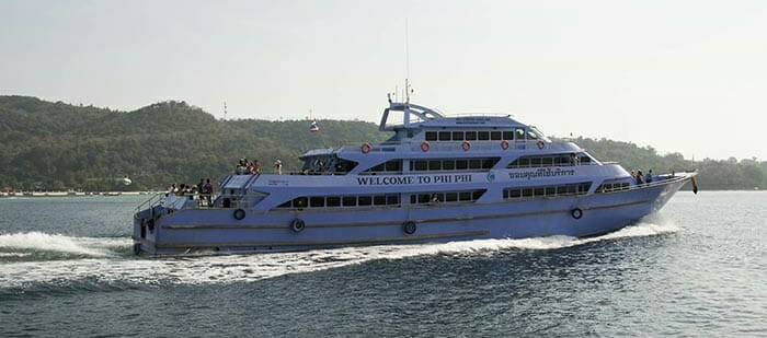 En ferry de Krabi à Phuket