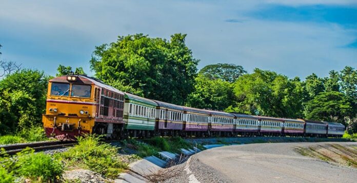 Aperçus du voyage en train de Chiang Mai à Bangkok