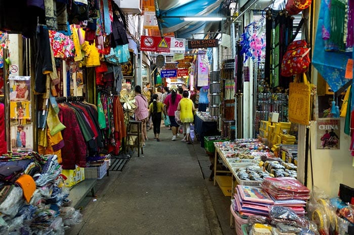 Le marché de Chatuchak à Bangkok.
